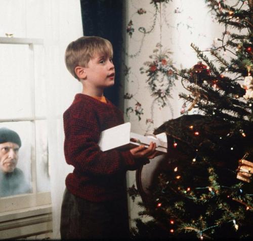 Скоро Кевин один дома останется. 02