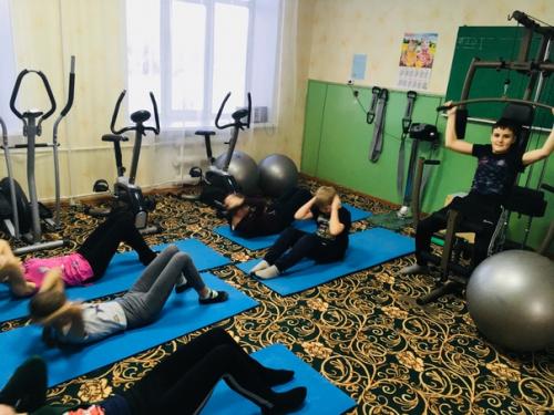 В Карапсельском доме культуры оборудован зал для занятий фитнесом. 07