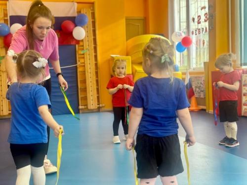 Занятия по фитнесу у детей младшего возраста. 07