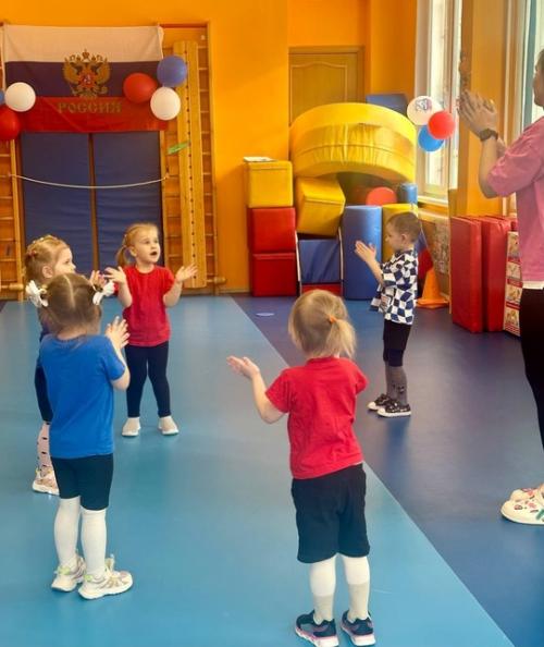 Занятия по фитнесу у детей младшего возраста. 05