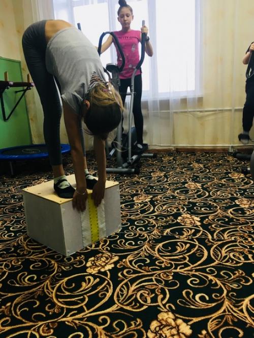 В Карапсельском доме культуры оборудован зал для занятий фитнесом. 01