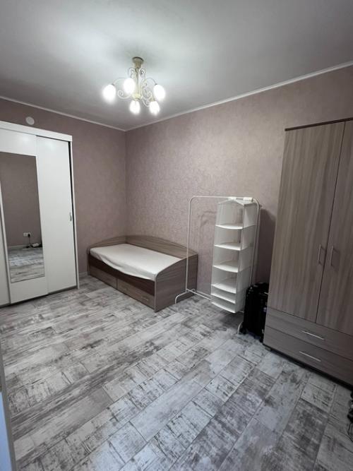 Чистую уютную квартиру в ЖК Солнечный Город на длительный срок сдам. 05