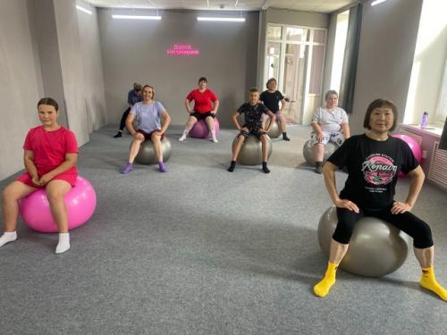 Здоровый образ жизни и реабилитация: как сотрудники заиграевского реабилитационного центра для несовершеннолетних находят баланс через пилатес! 01