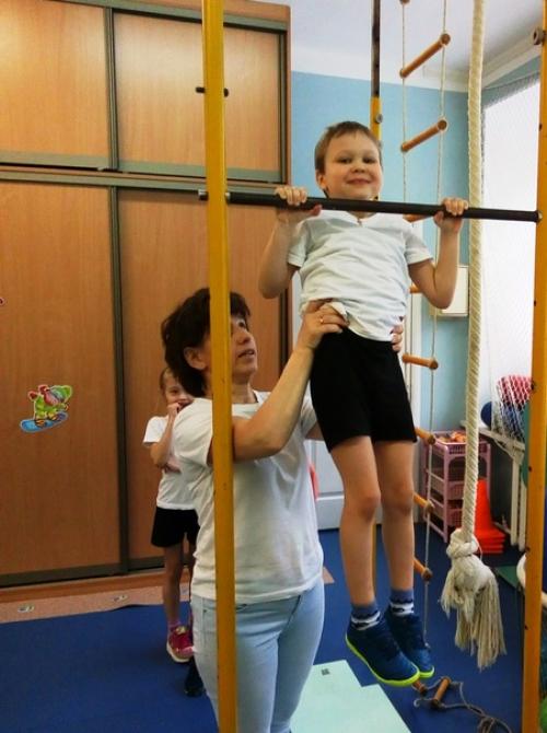 Фитнес - тренировка!  С 2017 года мы внедряем новую форму физкультурных занятий с использованием элементов фитнеса. 02