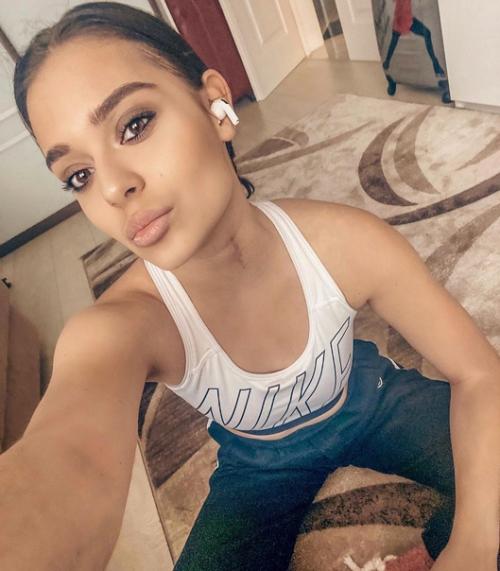 Аделина Сотникова - спортсменка и просто красавица. 05