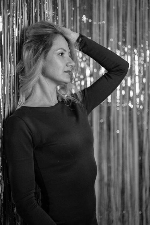 Кто знает, что я два раза закрывала свою фитнес студию? 01