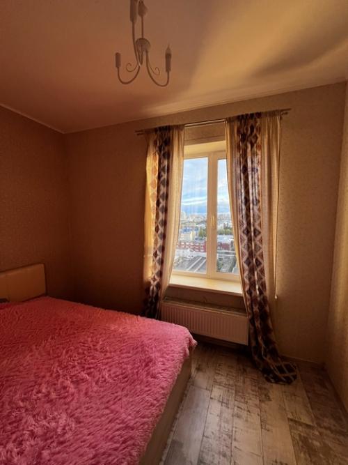 Чистую уютную квартиру в ЖК Солнечный Город на длительный срок сдам. 04