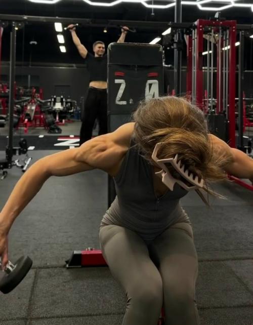 Модная программа на ПЛЕЧИ для барышень! 06