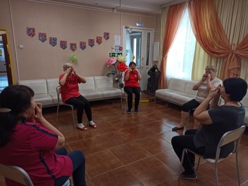 Занятие в фитнес-клубе Энергия. 01