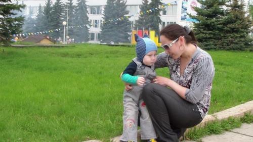 Многие молодые мамы после рождения ребенка начинают задумываться о набранных лишних килограммах. 02