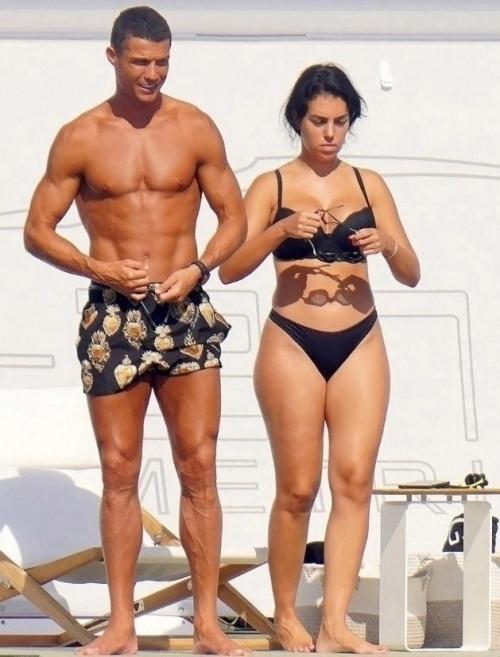 Подборка стильных купальников с WB. 
