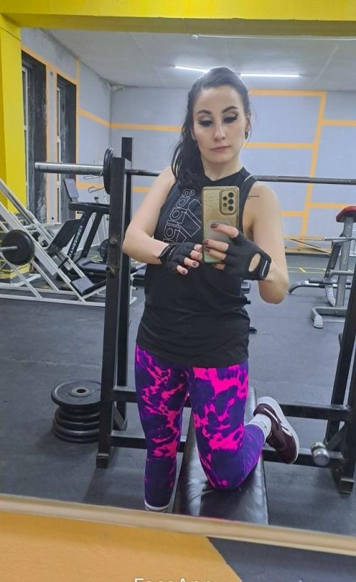 Она покорила вершины фитнеса: история успеха.

