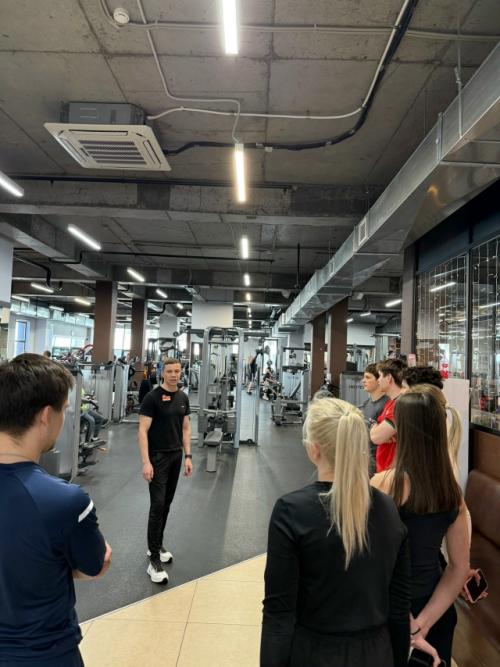 Вчера у нас в гостях были студенты 4 курса спортивного факультета. 02