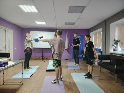 В молодёжном центре прошла фитнес - разминка Форма Здоровья. 03