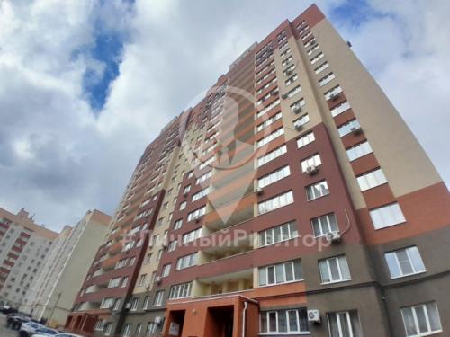 В продаже современная, светлая, просторная евро - 3 ка с видом на Дубовую Аллею в тихом районе города. 09