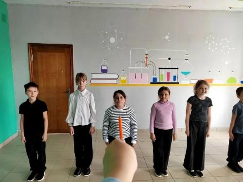КВН - это не только шутки, это ещё и фонетический фитнес. 01