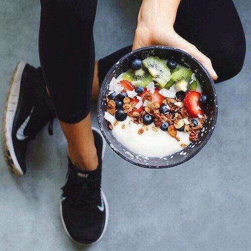 Вот список из 40 простых и порой очень неожиданных рекомендаций, которые помогут вам похудеть надолго и без лишнего напряжения. 01