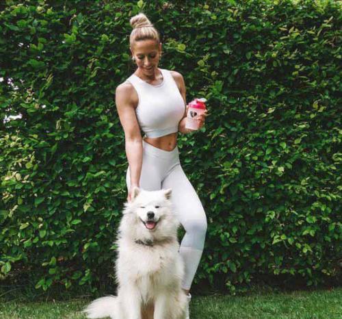 Во Франции фитнес - модель погибла из-за взрыва баллона со сливками. 02