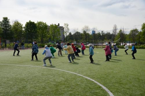 Этим летом в спортивной зоне парка авиаторов стартовал исследовательский проект Фитнес под Открытым Небом. 01