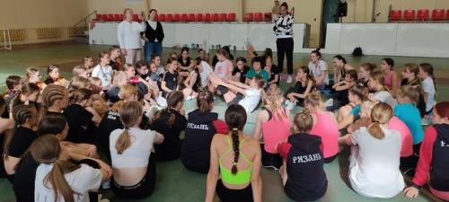 Всем физкульт-привет со всероссийских сборов по фитнес - аэробике в Йошкар-оле. 01