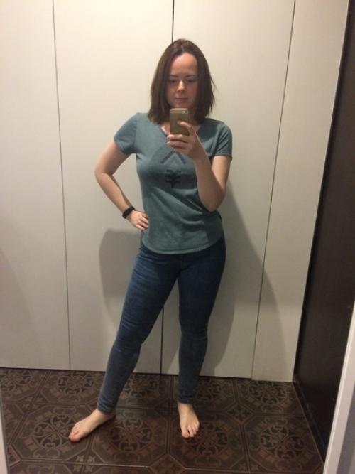 Думала, как продолжить рассказывать. 02