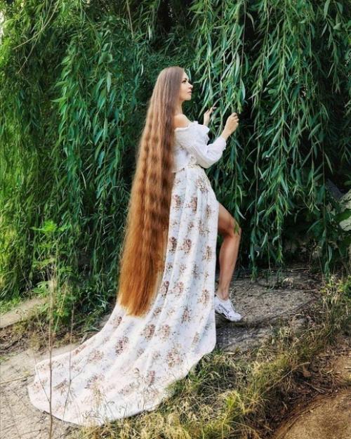 Вау!  Такие длинные волосы - это прям мечта для каждой девушки! 03