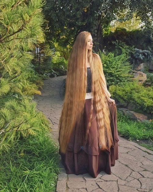 Вау!  Такие длинные волосы - это прям мечта для каждой девушки! 01