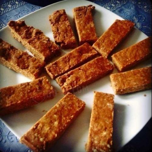 Протеиновые батончики.  Всего 4 ингредиента и 10 минут на приготовление! 07