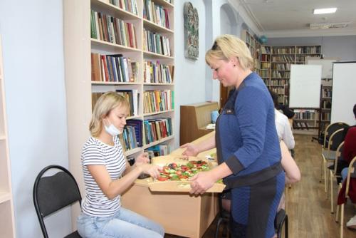 В читальном зале центральной библиотеки прошел тренинг Основы Здорового Питания. 03
