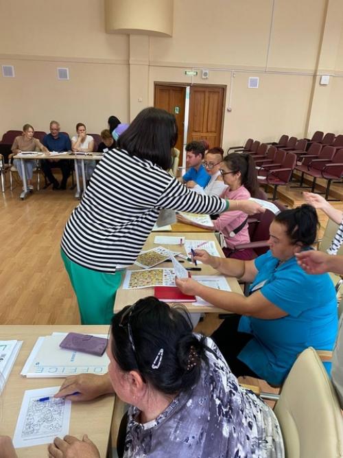 В рамках служебной подготовки с сотрудниками учреждения состоялась интерактивная беседа - когнитивное развитие мозга или долголетие с умом. 02