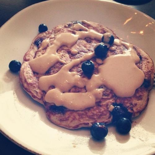 Вот что здоровые люди на завтрак едят? 01