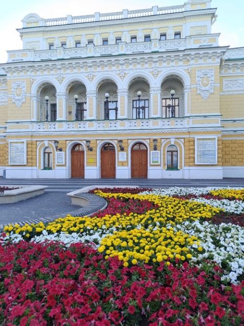 Нижний Новгород - город, которому более 800 лет, основан в 1221 году, поэтому имеет большую историю. 04