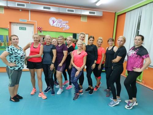 Как сделать, чтобы каждый занимающийся в большом зале слышал фитнес - тренера? 03