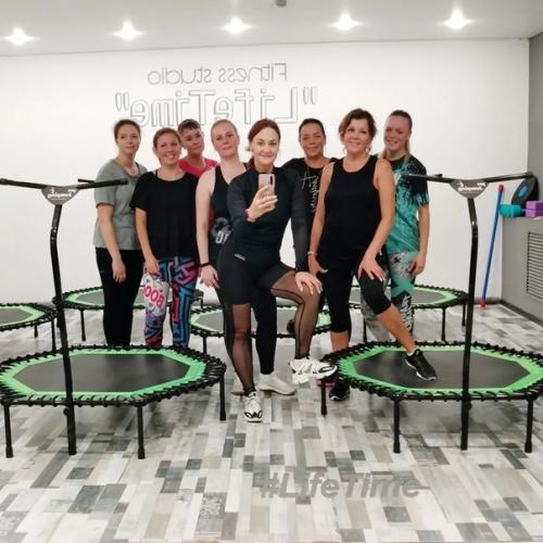 Здесь нет возрастных ограничений, сюда люди приходят не только привести себя в форму, но и отдохнуть душой. 01