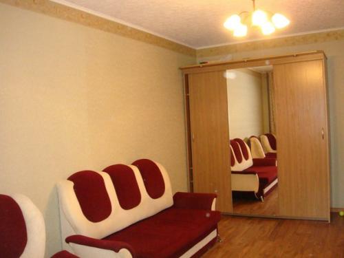 Сдам с 26 января шикарную, большую (40 м. кв) однокомнатную квартиру в красногвардейском районе. 05 Сдам с 26 января шикарную, большую (40 м. кв) однокомнатную квартиру в красногвардейском районе. 05