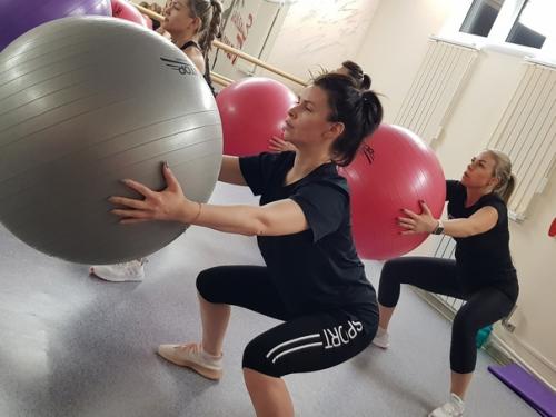 Баланс, динамика, статика - фантастическая нагрузка с волшебными фитболами. 03