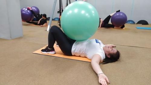 Пятничная тренировка на пресс и по занимались и по смеялись. 07