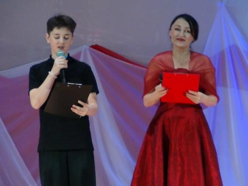 Мы поздравляем Диляру Рашидовну насипову - режиссёра спектакля Отморозко и, всех, кто играл в ролях, с отличным выступлением! 02