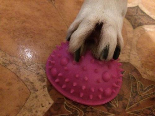 На улице везде один большой каток? 02