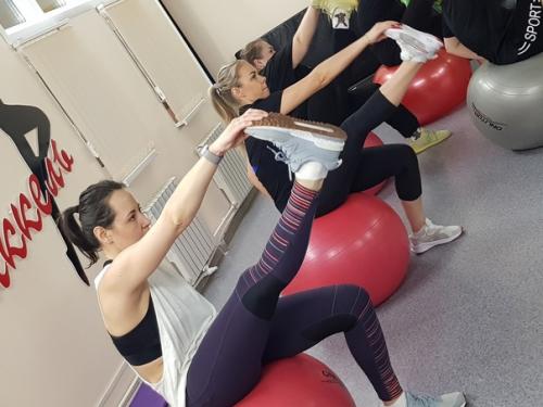 Баланс, динамика, статика - фантастическая нагрузка с волшебными фитболами. 07