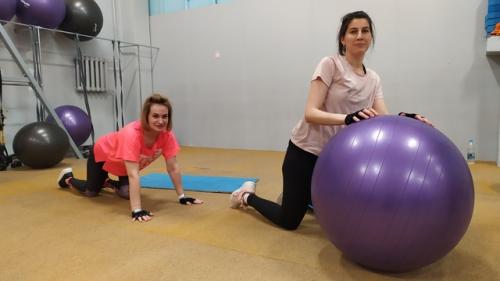 Пятничная тренировка на пресс и по занимались и по смеялись. 01