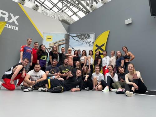 Тренировки с использованием веса собственного тела TRX Suspension Training - одна из новейших тенденций фитнес - индустрии. 03 Тренировки с использованием веса собственного тела TRX Suspension Training - одна из новейших тенденций фитнес - индустрии. 03