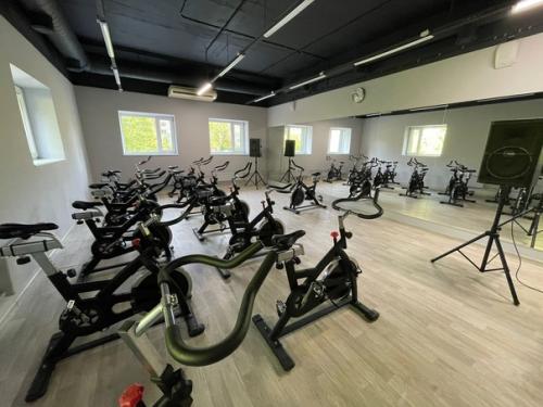 Ура!  Фитнес хаус на пражской готов снова принимать посетителей после масштабного ремонта. 01