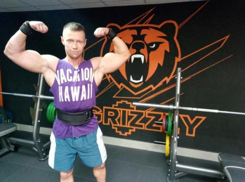 Ну вот и крайний раз в фитнес клубе Grizzly потренил? 05