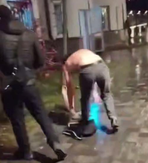 Эпизод 750.  У храма. 01