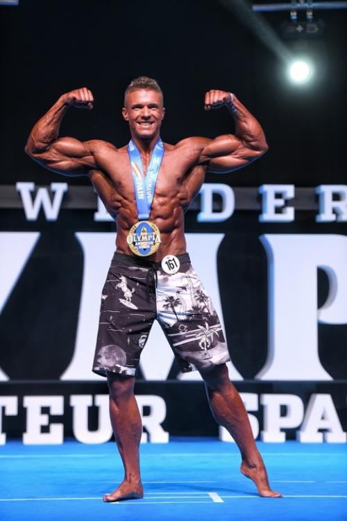 Кто я? Привет, меня зовут Артём никульшин, мне 34, близнецы по гороскопу. 01 Кто я? Привет, меня зовут Артём никульшин, мне 34, близнецы по гороскопу. 01