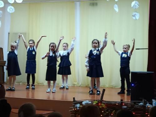 26 ноября мы будем отмечать важный праздник - день матери! 07