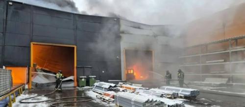 Эпизод 958.  Пожар на предприятии. 01