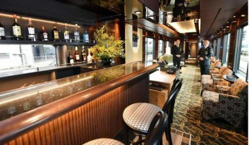 Железнодорожных путешествиях в самых необычных поездах. 08 Железнодорожных путешествиях в самых необычных поездах. 08