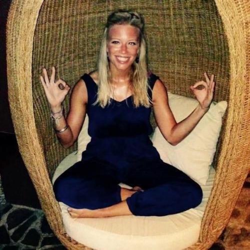 Девушка очнулась после приступа эпилепсии и нашла рядом с собой трогательную записку от неизвестного мужчины. 03 Девушка очнулась после приступа эпилепсии и нашла рядом с собой трогательную записку от неизвестного мужчины. 03